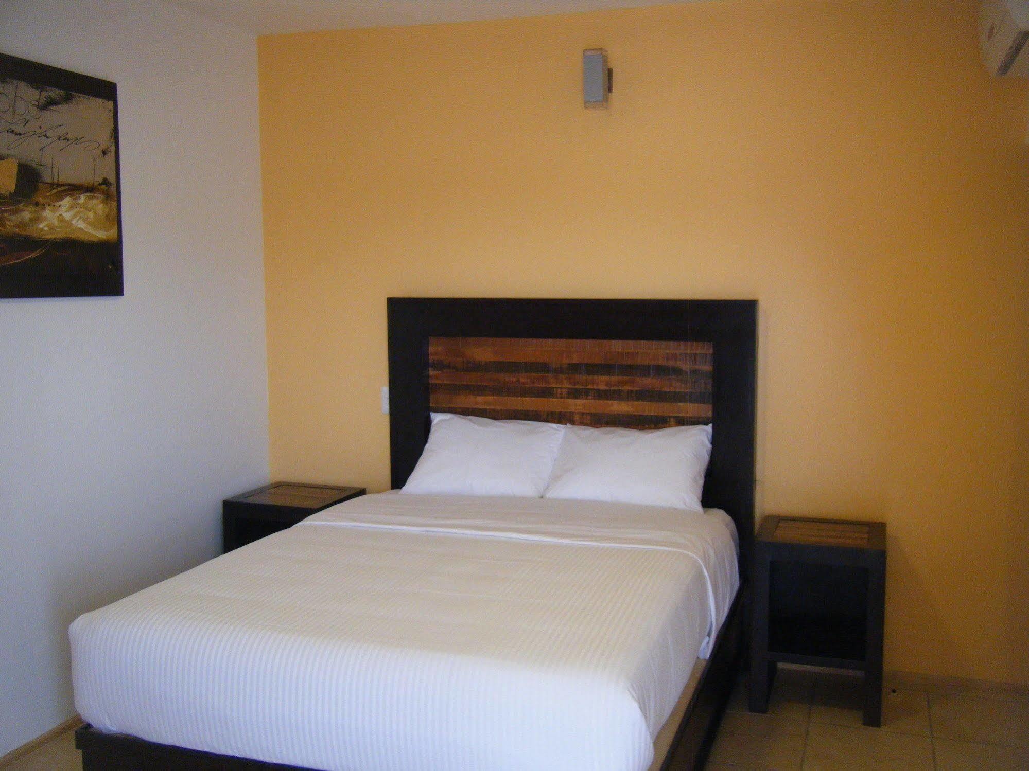 Happy Express Hotel Oaxaca Extérieur photo